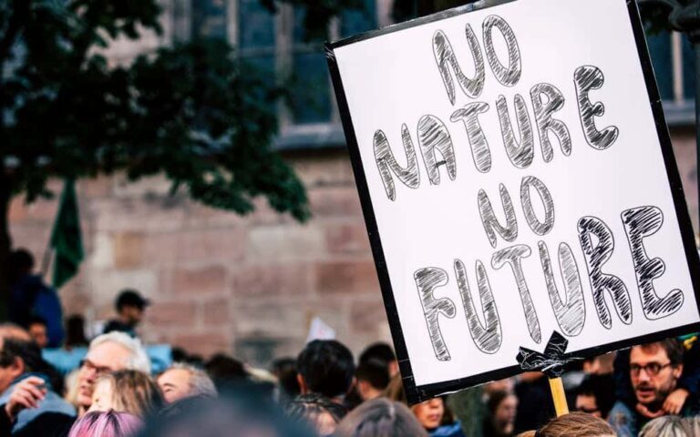 découvrez les causes, les impacts et les solutions du changement climatique pour préserver notre planète et assurer un avenir durable.