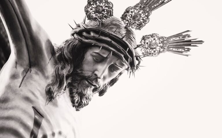 découvrez des informations inspirantes et historiques sur jésus, figure centrale du christianisme, son enseignement et son impact à travers les siècles.