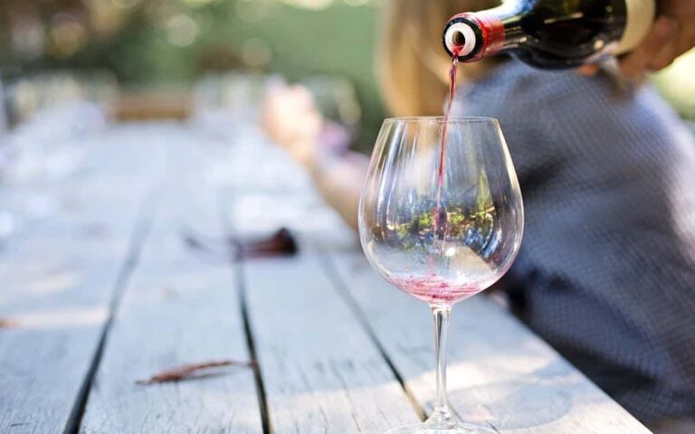 découvrez notre sélection exclusive de vins fins, issus des meilleurs vignobles du monde. parfaits pour toutes les occasions, du repas quotidien aux célébrations spéciales.