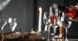 découvrez les dernières innovations dans le domaine des bouteilles de vin, alliant design, praticité et conservation optimale pour une expérience unique.