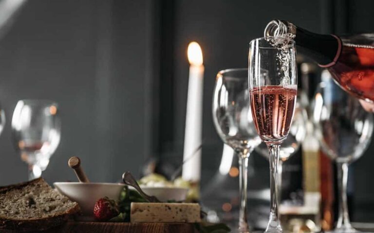 découvrez les dernières innovations dans le domaine des bouteilles de vin, alliant design, praticité et conservation optimale pour une expérience unique.