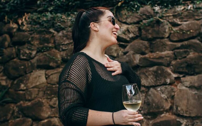 découvrez english wine mastery, votre guide ultime pour maîtriser l'art du vin anglais, ses cépages uniques et ses meilleures techniques de dégustation.