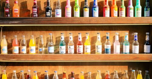 découvrez notre sélection de boissons non alcoolisées, parfaites pour toutes les occasions, rafraîchissantes et sans alcool.