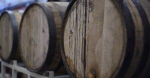 découvrez notre sélection exceptionnelle de vins, des cépages classiques aux crus rares, pour toutes vos occasions et palais.