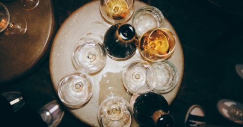 découvrez notre bouteille de vin en carton écologique, alliant design moderne et respect de l'environnement pour une expérience de dégustation unique.