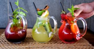 découvrez notre sélection de boissons sans alcool, parfaites pour toutes les occasions. rafraîchissantes et savoureuses, elles conviennent à tous les âges et tous les goûts.