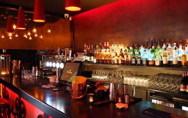découvrez nos alternatives de vin sans alcool, parfaites pour profiter des saveurs du vin sans les effets de l'alcool. idéal pour toutes les occasions.