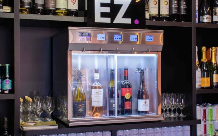découvrez notre sélection exclusive de vins et spiritueux de qualité, parfaits pour toutes les occasions. offrez-vous des saveurs raffinées et authentiques.