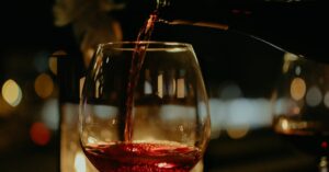 découvrez une sélection raffinée de vins et spiritueux européens, alliant tradition et qualité pour une expérience gustative unique.