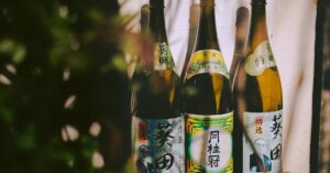 découvrez l'univers unique du vin japonais, alliant traditions ancestrales et techniques modernes pour offrir des saveurs raffinées et authentiques.