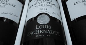 découvrez les vins du languedoc, une région riche en histoire et en terroirs variés, offrant une large gamme de crus authentiques aux saveurs uniques.