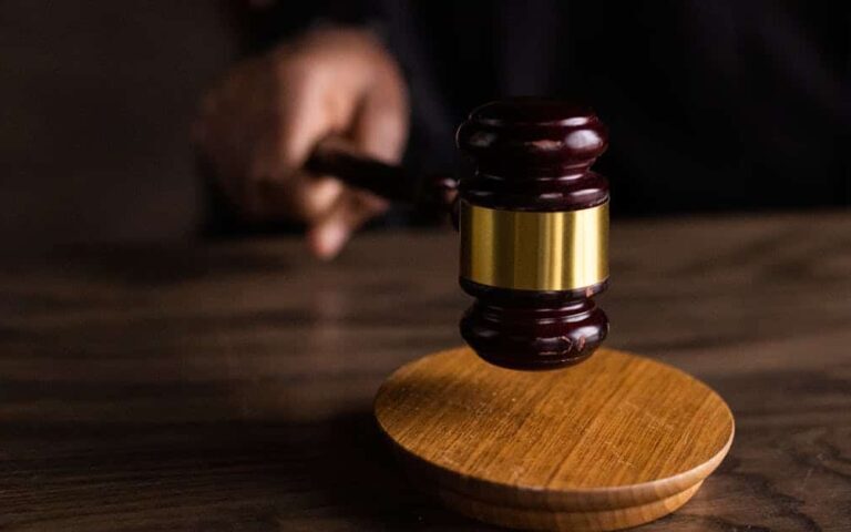 découvrez tout ce qu'il faut savoir sur les litiges juridiques, leurs causes, procédures et solutions pour protéger vos droits efficacement.