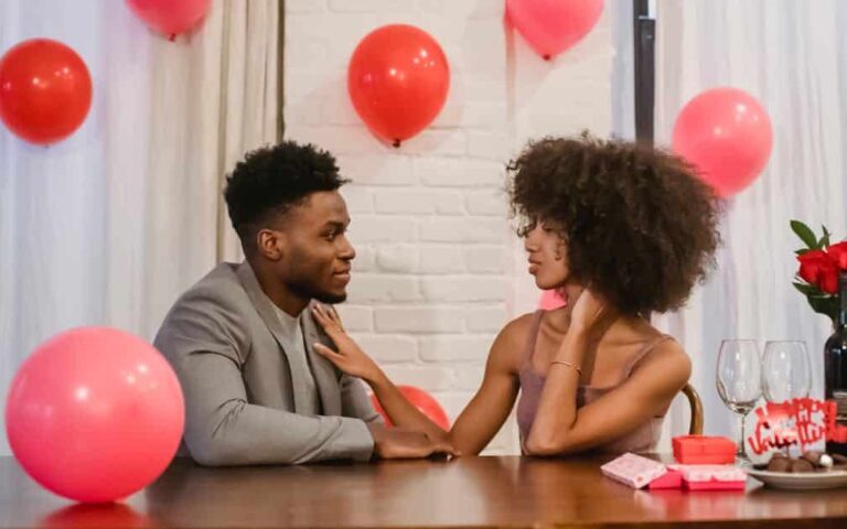 découvrez une idée unique pour une sortie inoubliable à la saint-valentin, alliant romance et originalité pour célébrer l'amour de manière spéciale.