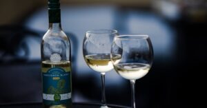 découvrez macarou wine, un vin d'exception alliant tradition et terroir pour une expérience gustative authentique et raffinée.