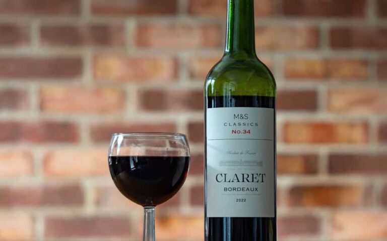 découvrez les vins de bordeaux, réputés pour leur qualité exceptionnelle et leur richesse aromatique, parfaits pour les amateurs et connaisseurs.