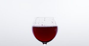 découvrez notre sélection de vins rouges d'exception, parfaits pour accompagner vos repas et ravir vos papilles.