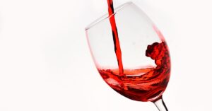 analyse de la diminution de la consommation de vin : tendances, causes et impacts sur le marché viticole.