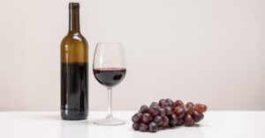 découvrez les prix des vins rouges de bordeaux, une sélection des meilleurs crus et leurs tarifs pour tous les budgets.