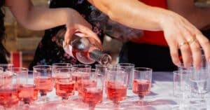 découvrez notre sélection de vins rosés raffinés, parfaits pour accompagner vos repas estivaux et vos moments de détente.