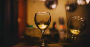découvrez les tendances et analyses de la consommation de vin à travers le monde, ses bienfaits, et les conseils pour apprécier chaque verre.