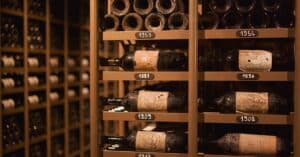 découvrez les vins d'exception saint-émilion grand cru, célèbres pour leur richesse, leur finesse et leur caractère unique, issus des vignobles prestigieux de bordeaux.