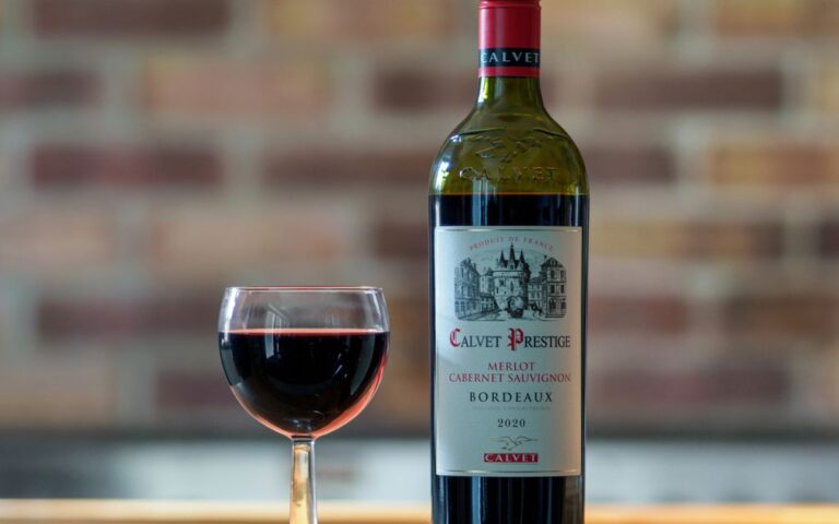 découvrez notre sélection de vins rouges de bordeaux à moins de 7 euros, alliant qualité et prix abordable pour tous les amateurs de bon vin.