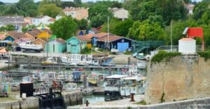 découvrez gironde vacations, votre spécialiste des vacances inoubliables en gironde. profitez des plages, vignobles et richesses culturelles pour un séjour unique.