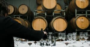 découvrez notre cave à vin, l'endroit idéal pour conserver et faire vieillir vos bouteilles dans des conditions optimales.