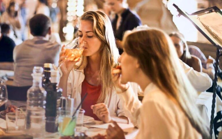 découvrez des vins primés à moins de 5 euros, alliant qualité exceptionnelle et prix abordable pour toutes vos occasions.