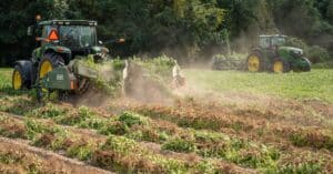 découvrez tout ce qu'il faut savoir sur la récolte : techniques, saisons et astuces pour un bon rendement agricole.