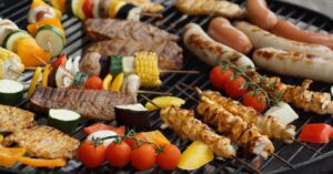 découvrez une délicieuse sauce tomate aux saucisses, généreuse et facile à préparer, idéale pour accompagner vos pâtes ou vos plats préférés.
