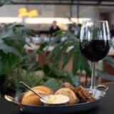 explorez l’accord entre le pain et le vin : saveurs, textures et conseils pour créer des associations gourmandes et sublimer chaque dégustation.