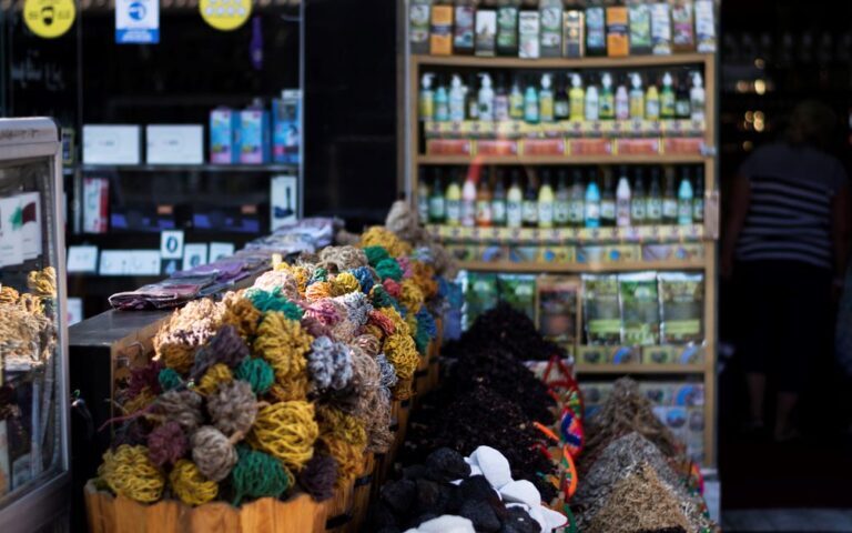 découvrez une sélection de produits locaux, authentiques et de qualité, issus du savoir-faire des producteurs de votre région.