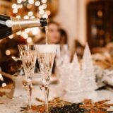 découvrez l’univers du vin pétillant : ses arômes délicats, ses fines bulles et nos conseils pour choisir la bouteille idéale pour chaque occasion.